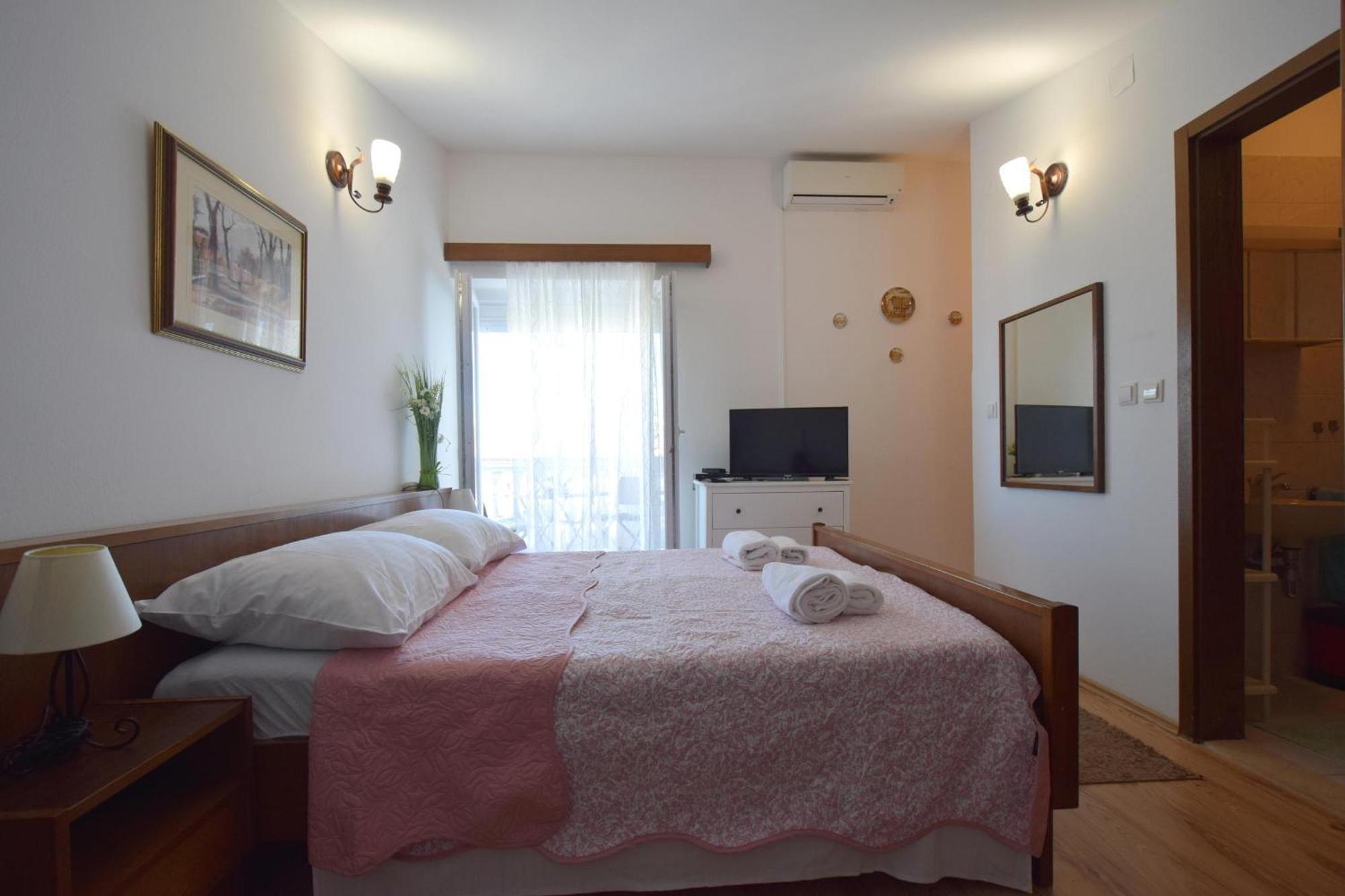 Apartments Pavic Malinska Extérieur photo