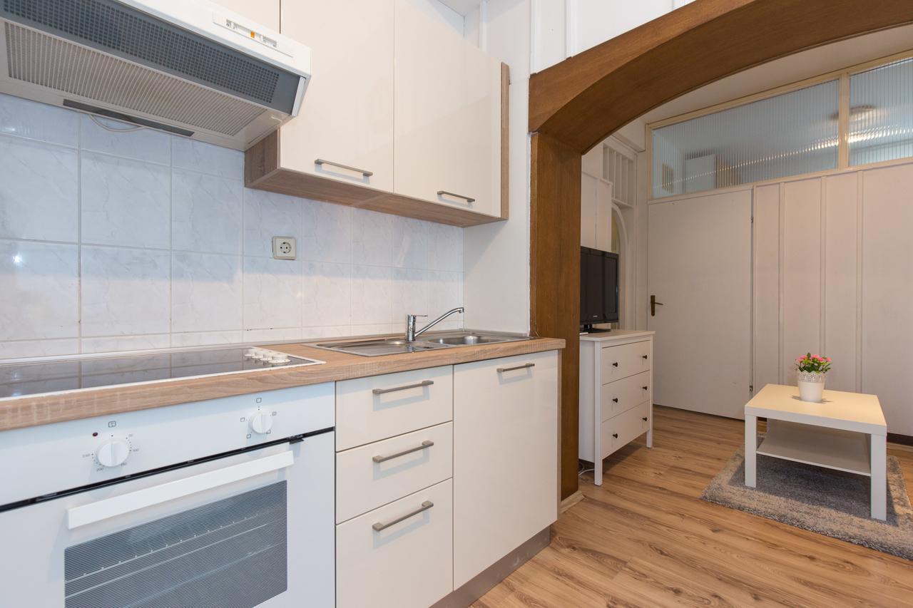 Apartments Pavic Malinska Extérieur photo