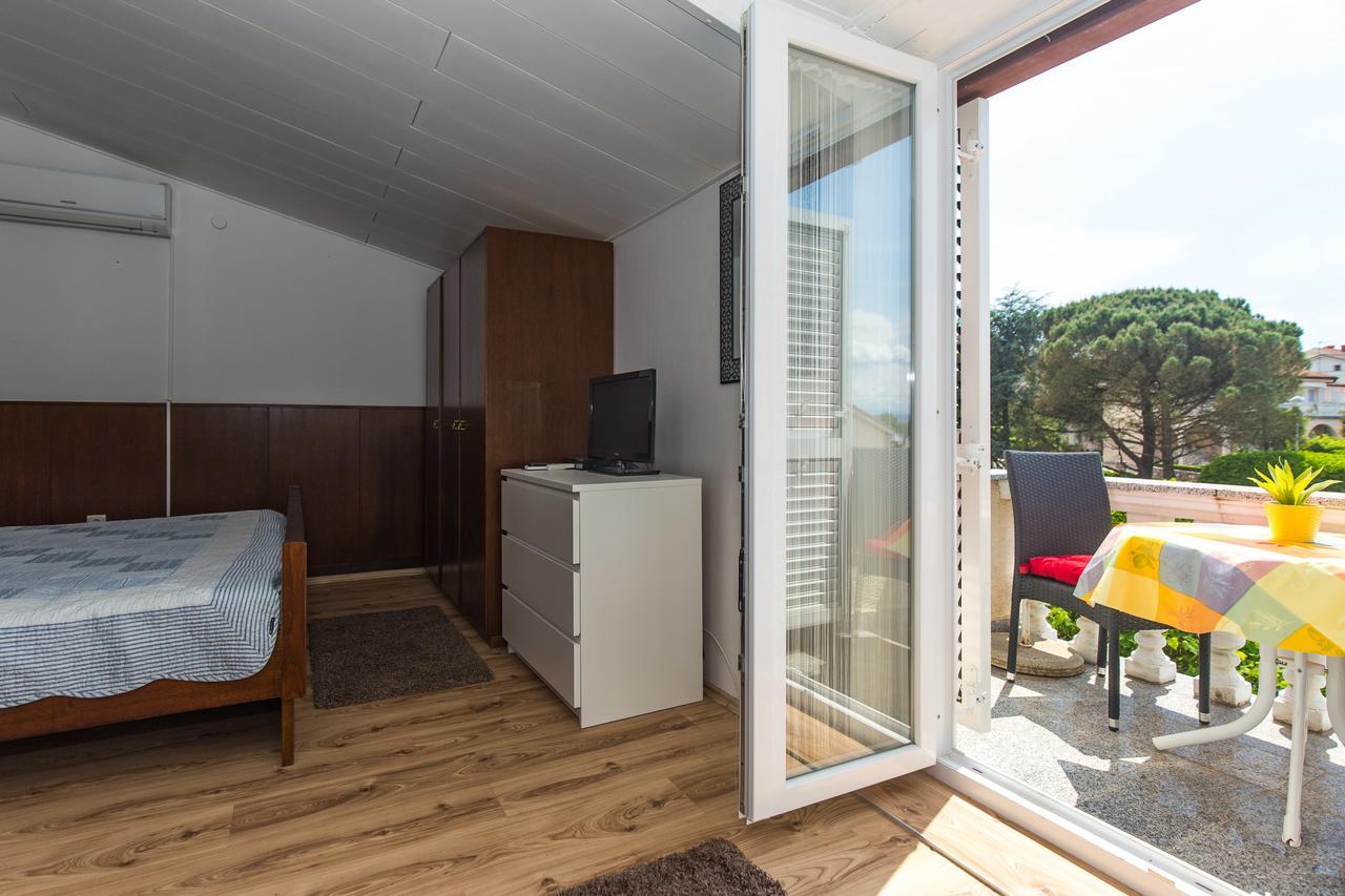 Apartments Pavic Malinska Extérieur photo